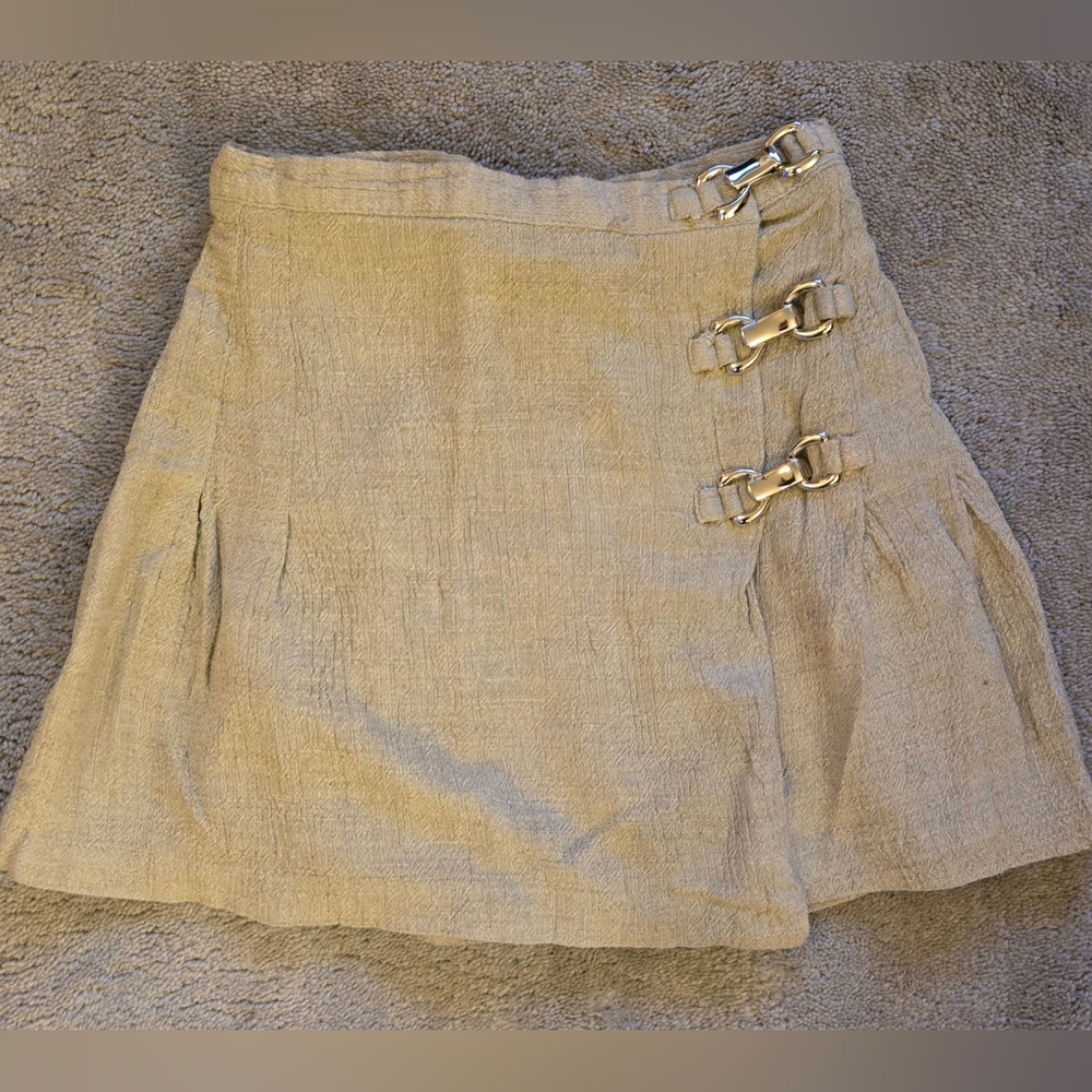 Vintage Pleated Skirt With Buckle Details